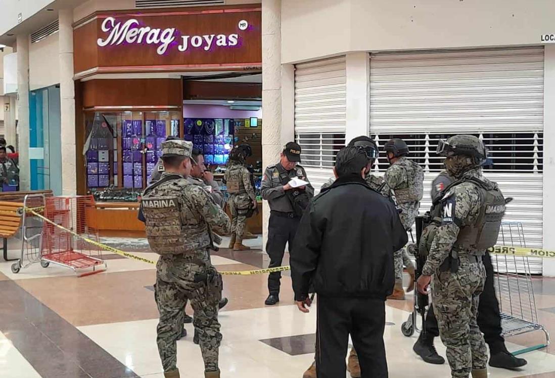 Asaltan con arma de fuego joyería en centro comercial del Puerto de Veracruz