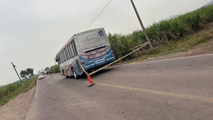 Asalta autobús de pasajeros en Veracruz y dispara contra chofer y pasajeros