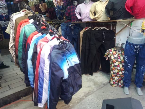 Se incrementa la venta de ropa de frío en Veracruz.