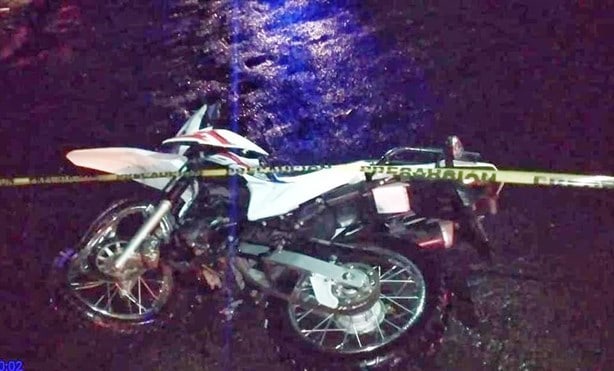 Motociclista en Tierra Blanca choca con un automóvil y pierde la vida