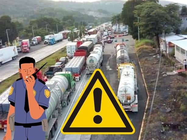 Toma precauciones: fila de 3 kilómetros en esta autopista de Veracruz