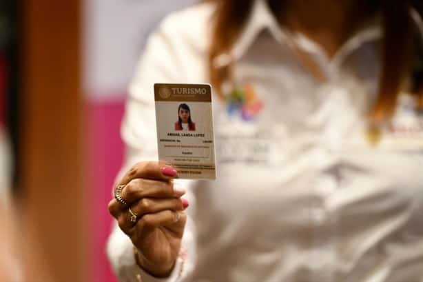 Sectur entrega certificaciones a prestadores de servicios en Veracruz