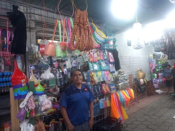 Se incrementa la venta de resistencias en mercados de Veracruz.