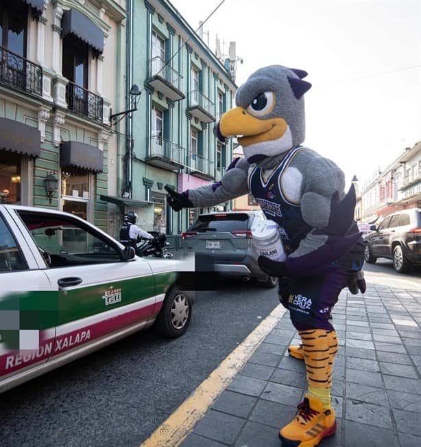 Halcones de Xalapa se suman a la lucha de Kai contra el cáncer de lengua