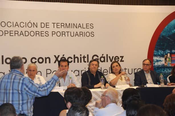 Plantea IP de Veracruz desarrollo del sector marítimo a Xóchitl Gálvez