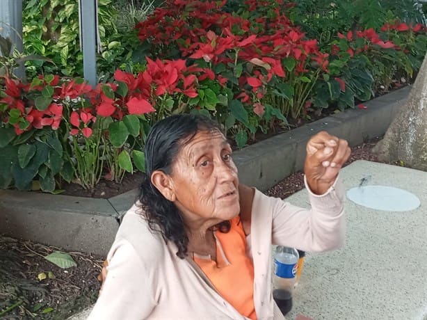 Lupita “la naranjera”, un personaje fiel del Zócalo de Veracruz