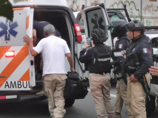 Policía municipal de Xalapa es atacado con picahielo en avenida Ruiz Cortines