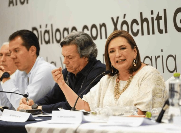 Desangelada visita de Xóchitl Gálvez en el puerto de Veracruz