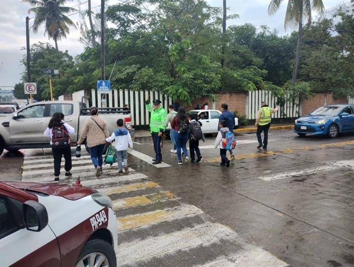 Buscan reducir accidentes viales en inmediaciones de escuelas en Poza Rica 