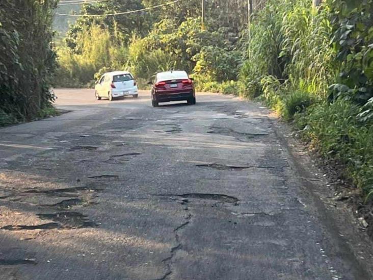Carretera Ixtaczoquitlán-Fortín, sin mantenimiento y sin alumbrado