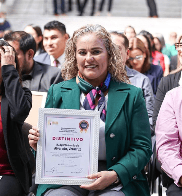 Gobierno de Alvarado recibe reconocimiento del IVAI en materia de transparencia