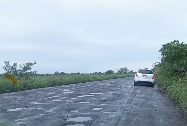 Tramo carretero Nautla-Chapa chapa, es peligro latente para conductores y comunidad