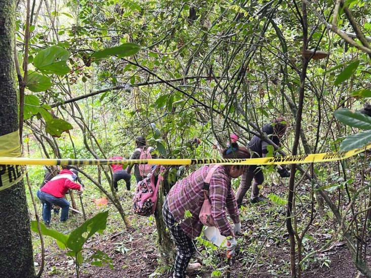 Familiares de personas desaparecidas en Orizaba vuelven a fosas de Los Arenales
