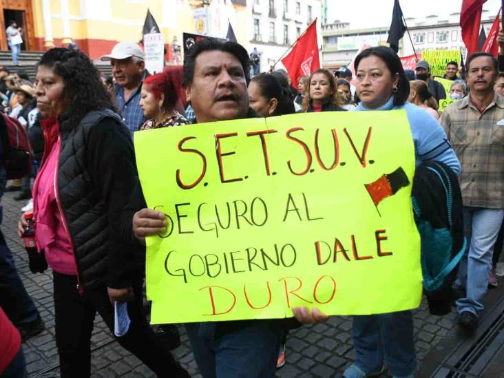Setsuv vuelve a marchar en calles de Xalapa; ¿habrá huelga?