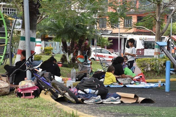 Caravana migrante continúa su paso por el centro de Veracruz; llegan a Ixtaczoquitlán