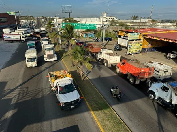 Transportistas de Amotac bloquean accesos y salidas de Veracruz | VIDEO