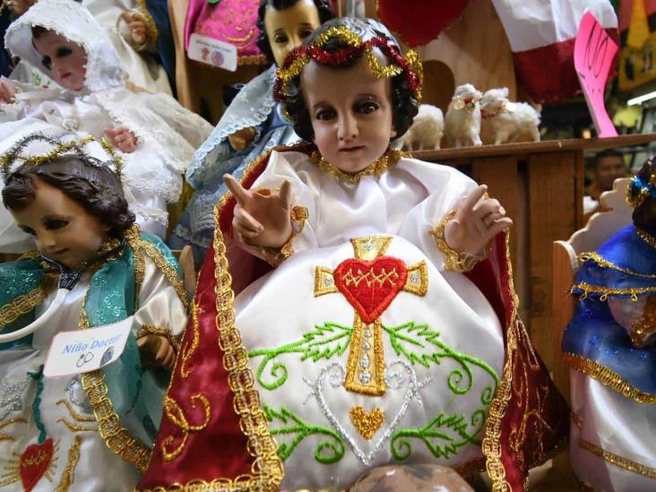 En Xalapa, restauran, visten y alistan al Niño Dios para el Día de la Candelaria(+ Video)