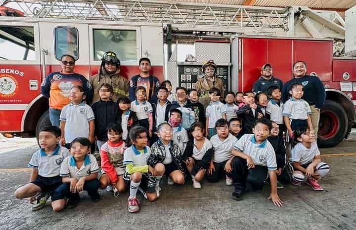 Niños conocieron la labor de los bomberos de La Antigua