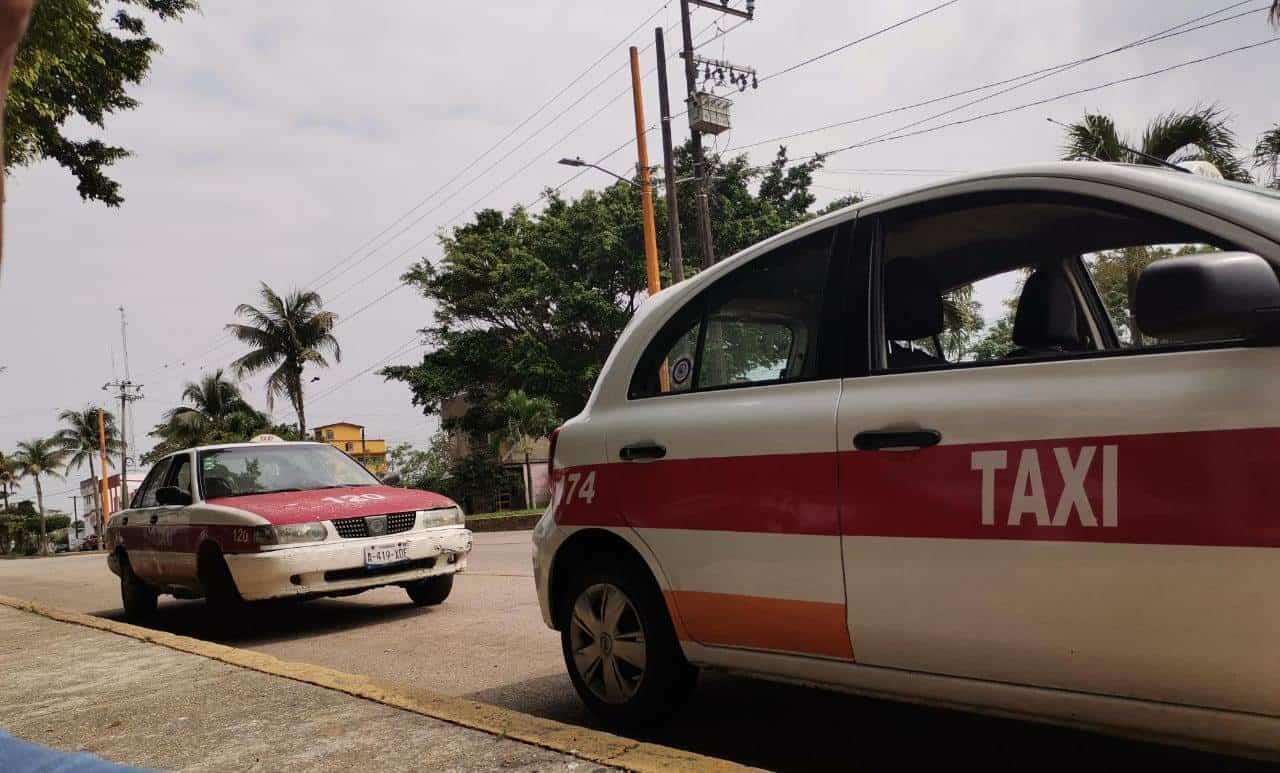 Taxistas de Nanchital e Ixhuatlán respaldan petición de actualizar tarifas