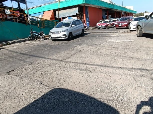 Alertan por calles espantosas a la altura del mercado de Pescadería en Veracruz