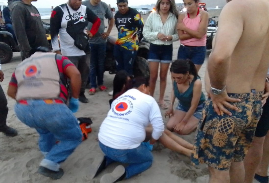 Atienden a jóvenes turistas tras accidente de cuatrimotos en Chachalacas