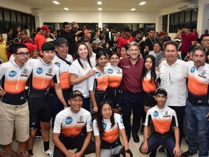 Deportistas de Coatzacoalcos competirán en juegos Conade: así los apoyó el gobierno