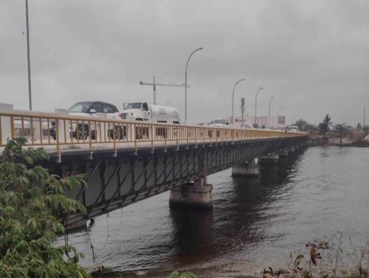 Reducirán carriles por rehabilitación de puente de Boca del Río