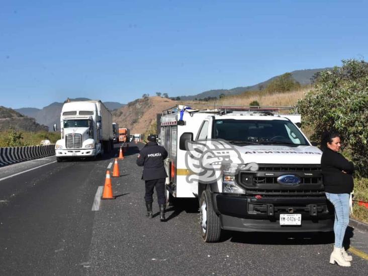 Tragedia en Cumbres de Maltrata: tráiler con carga para Tren Maya cae a barranco