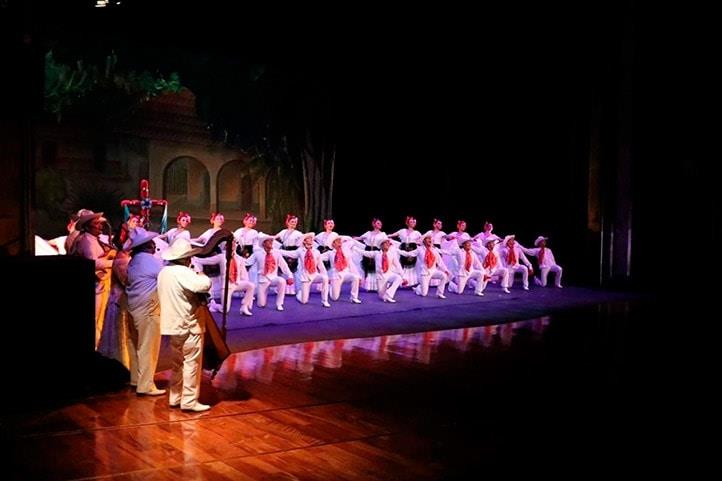 Ballet folklórico de la Universidad Veracruzana se presenta en Bellas Artes