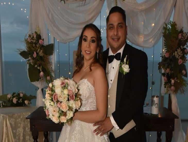 Dulce Hernández Muñoz y Eric Bahena Zavala contraen matrimonio civil