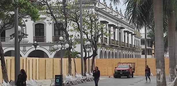 Cerrada la zona del ayuntamiento en el centro de Veracruz por obras; toma vías alternas