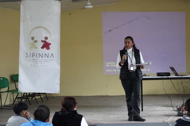 Con charlas en escuelas, busca SIPINNA fomentar entornos libres de violencia