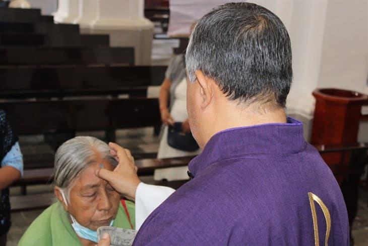 En Misantla, católicos inician la cuaresma con el Miércoles de Ceniza 