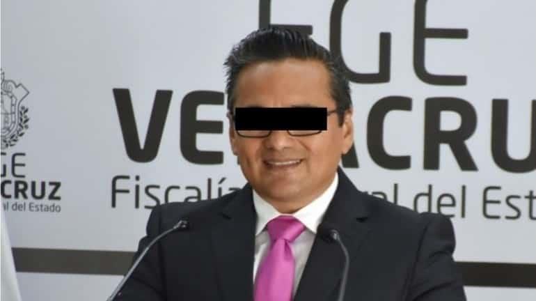 Ordenan liberar a ex fiscal de Veracruz Jorge “N”, pero es trasladado a Pacho Viejo