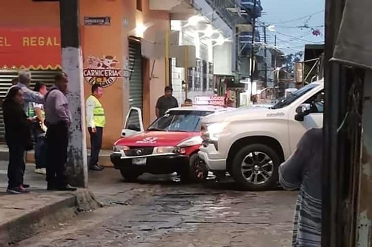 Se registra percance vehicular en el centro de Misantla