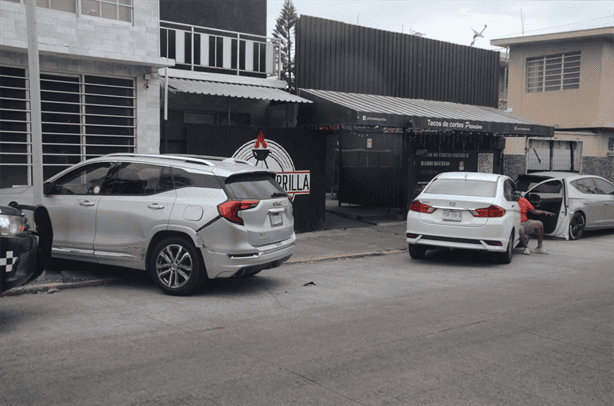 Aparatoso accidente vehicular en el fraccionamiento Reforma, en Veracruz