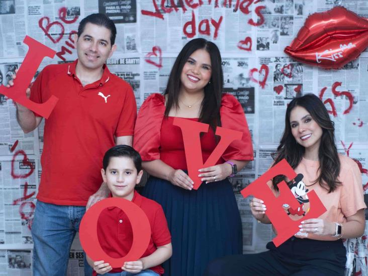 Parejas y familias veracruzanas celebran el Día del Amor y La Amistad