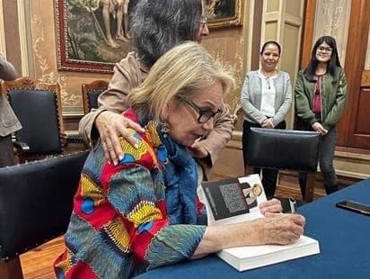 Velada literaria en Xalapa con Guadalupe Loaeza