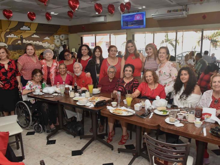 El Grupo de Las Terinas celebran el Día del Amor y la Amistad