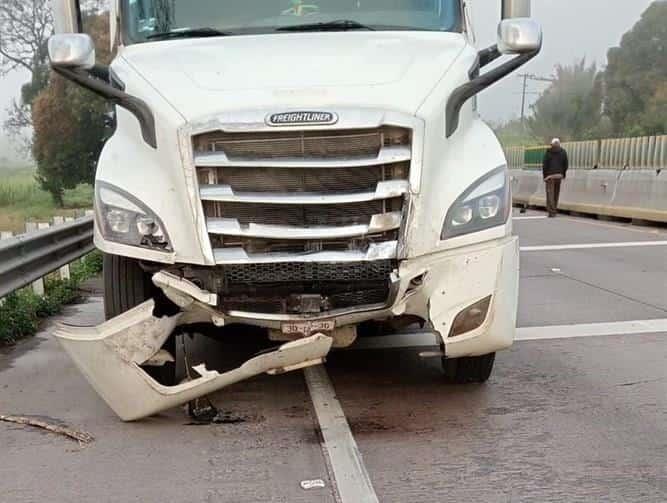 Se registra carambola en la autopista Puebla-Veracruz