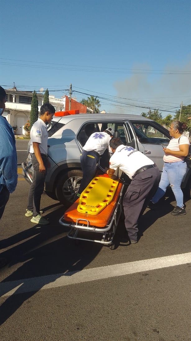 Camiones choca contra camión cañero en Puente Nacional; hay una menor lesionada 