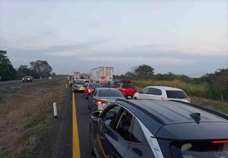 Capufe reporta cierre parcial de circulación en autopista de Veracruz 