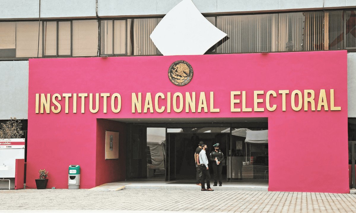 Árbitro pitó el inicio del primer debate electoral