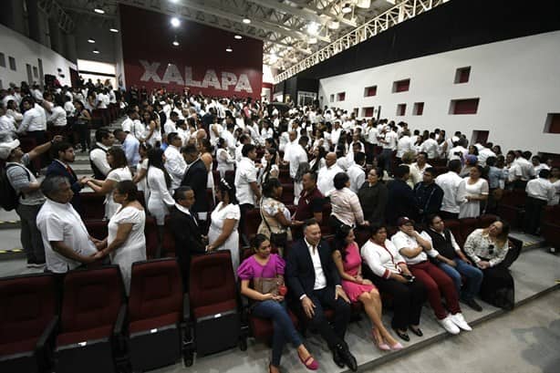 300 parejas se dieron el sí en bodas colectivas en Xalapa