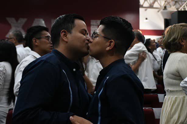 300 parejas se dieron el sí en bodas colectivas en Xalapa