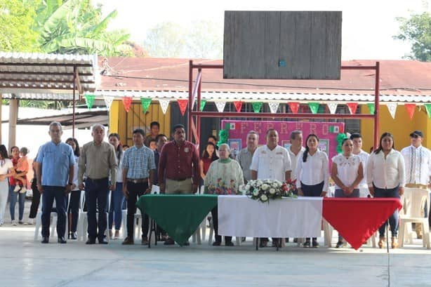 Conmemoran Día de la Bandera en Misantla