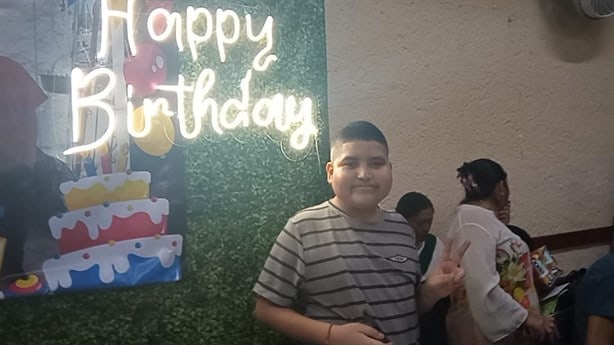 ¡Cumplió su sueño! Regalan a Armando, niño xalapeño con cáncer, una fiesta inolvidable (+Video)