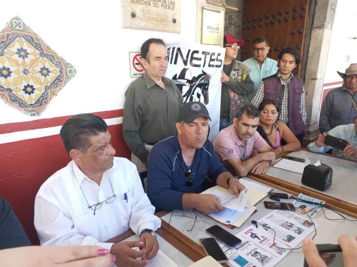 ‘Jinetes Motorizados’ piden incrementar módulos de regularización vehicular en Veracruz