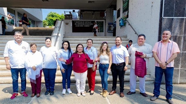 En Minatitlán, regidores de oposición se van a Morena