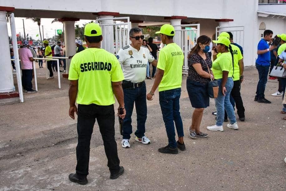Vacantes para guardia de seguridad en la Expo Feria Coatza 2024, aquí los requisitos